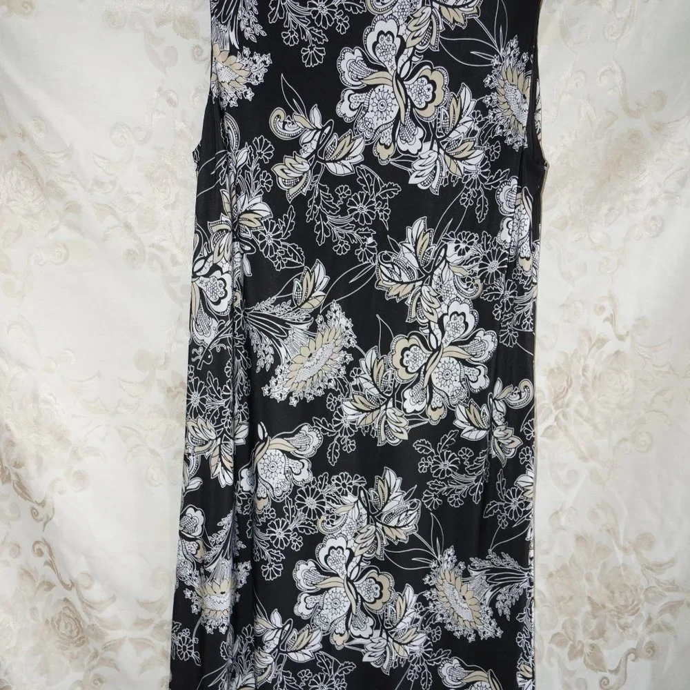 WOMEN'S DRESS - Picture 3 of 3